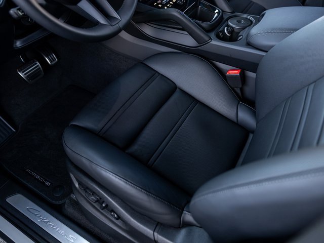 New 2026 Porsche Cayenne S image 39