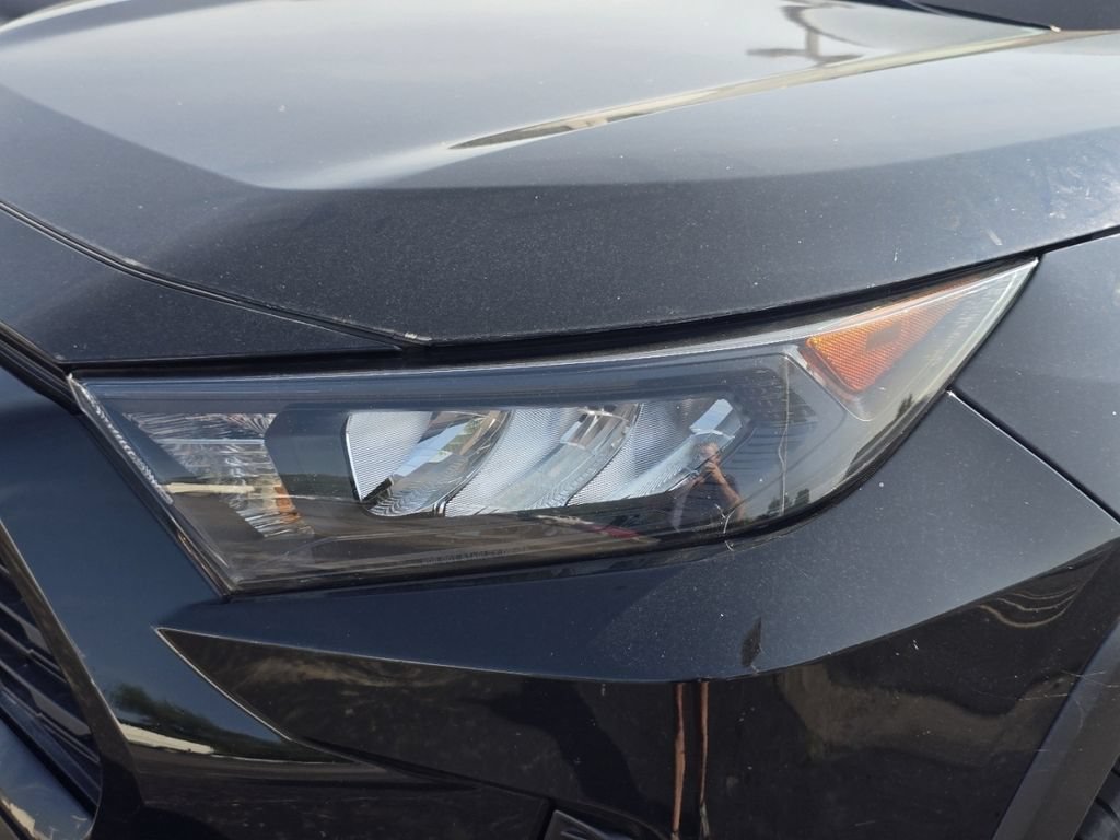 Used 2020 Toyota RAV4 LE w/ All Weather Liner Package AWD/4WD image 23