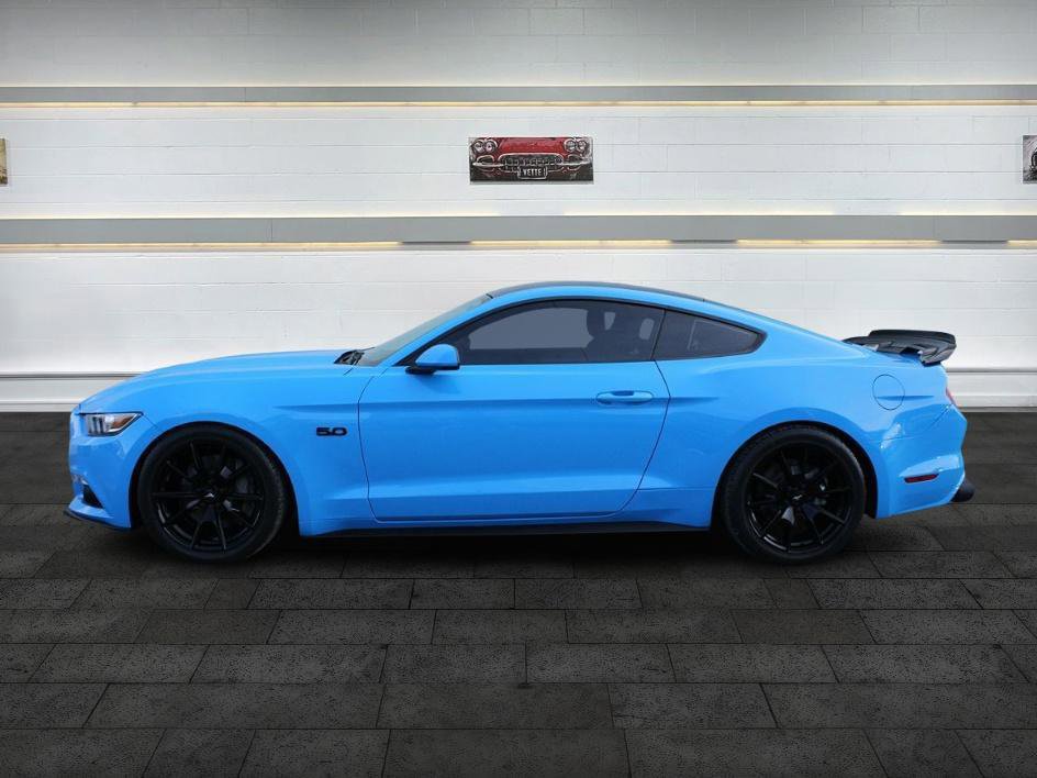 Used 2017 Ford Mustang GT w/ Black Accent Package image 4