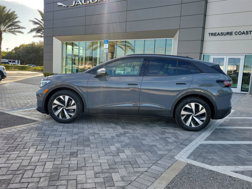 Used 2024 Volkswagen ID.4 2WD image 2