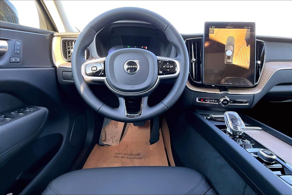 New 2026 Volvo XC60 B5 Plus w/ Climate Package AWD/4WD image 13