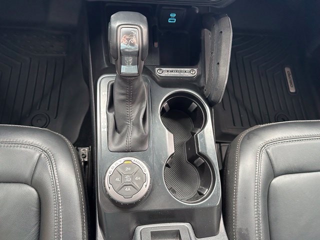 Used 2025 Ford Bronco Outer Banks w/ Sasquatch Package AWD/4WD image 18