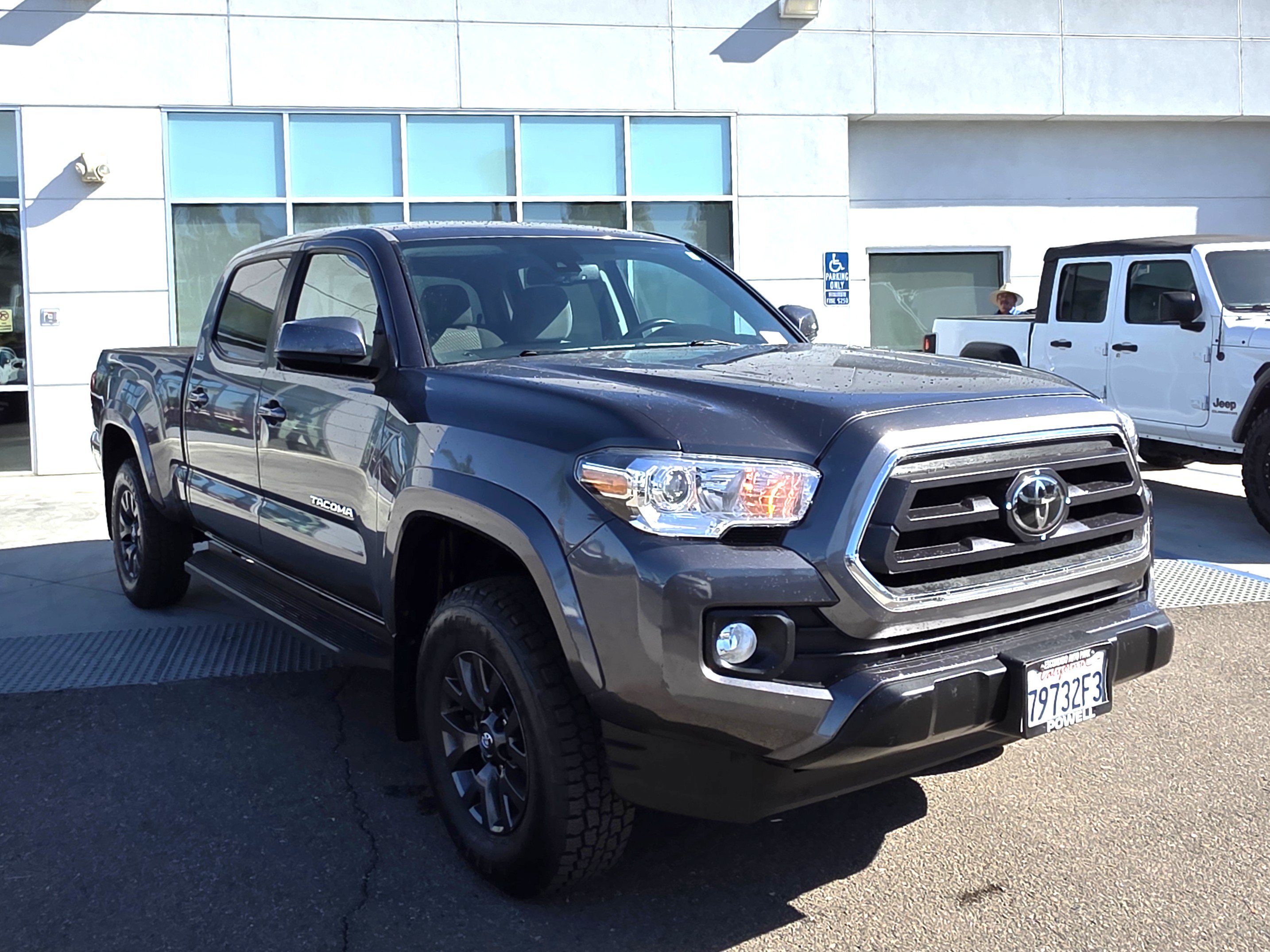 Used 2021 Toyota Tacoma SR5 RWD image 6
