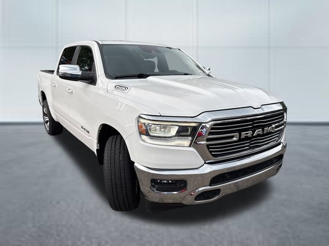 Used 2023 RAM 1500 Laramie AWD/4WD image 5