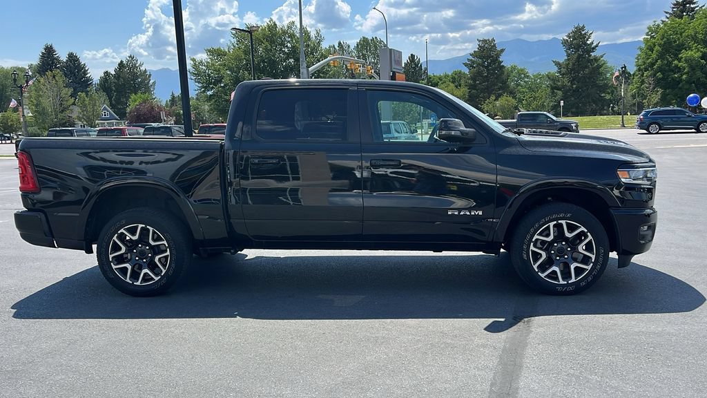 Used 2025 RAM 1500 Laramie w/ Sport Appearance Package AWD/4WD image 4
