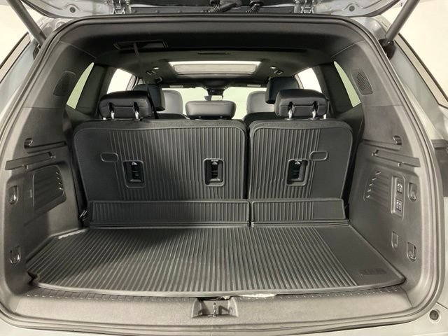 Used 2025 Buick Enclave Avenir w/ Super Cruise Package AWD/4WD image 40