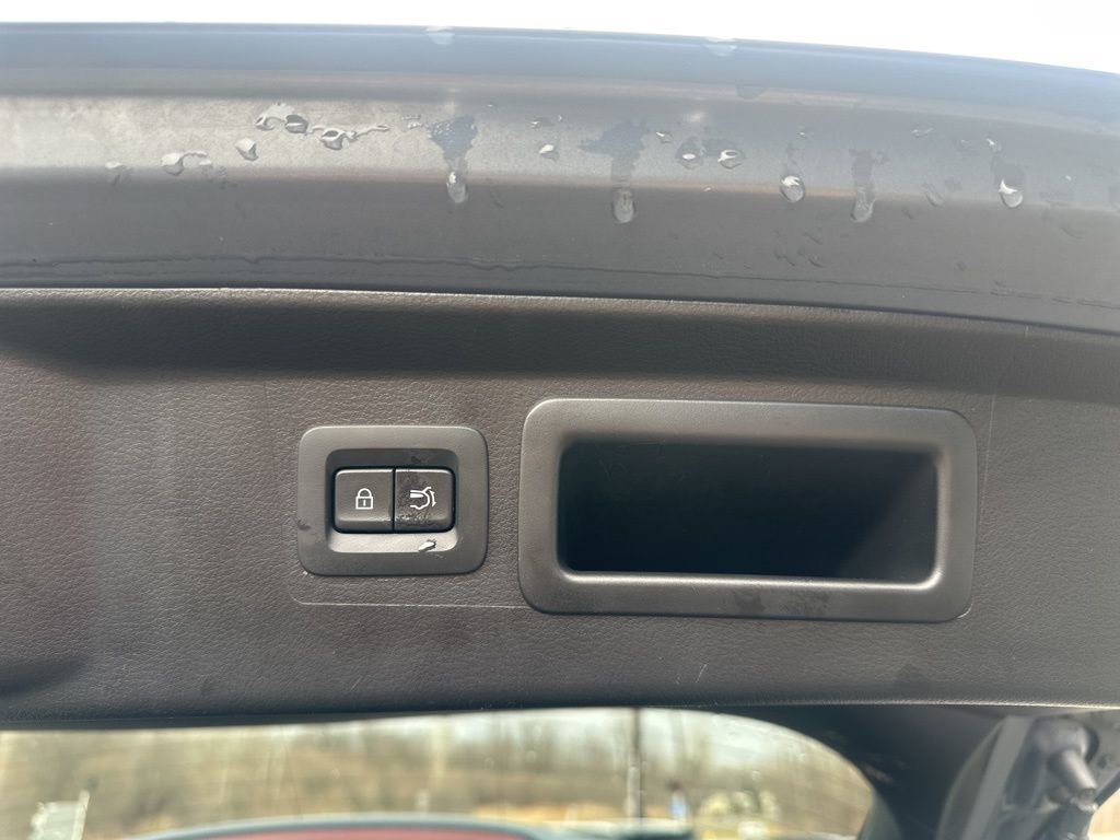 Used 2023 MAZDA CX-50 2.5 S w/ Cargo Package image 37