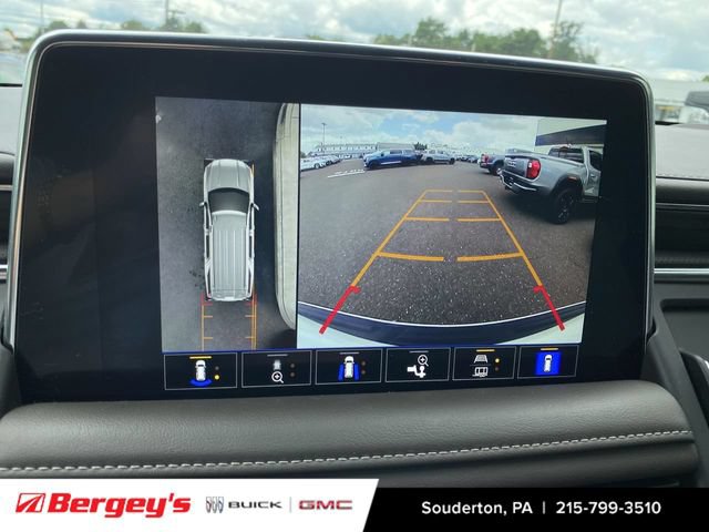 Certified 2022 GMC Yukon XL SLT w/ SLT Premium Package AWD/4WD image 18
