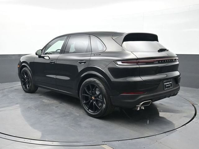 New 2026 Porsche Cayenne image 3