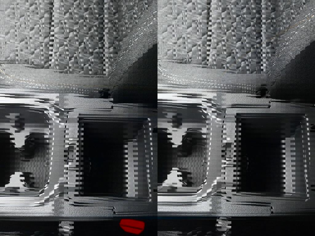 New 2026 Nissan Kicks SV image 19