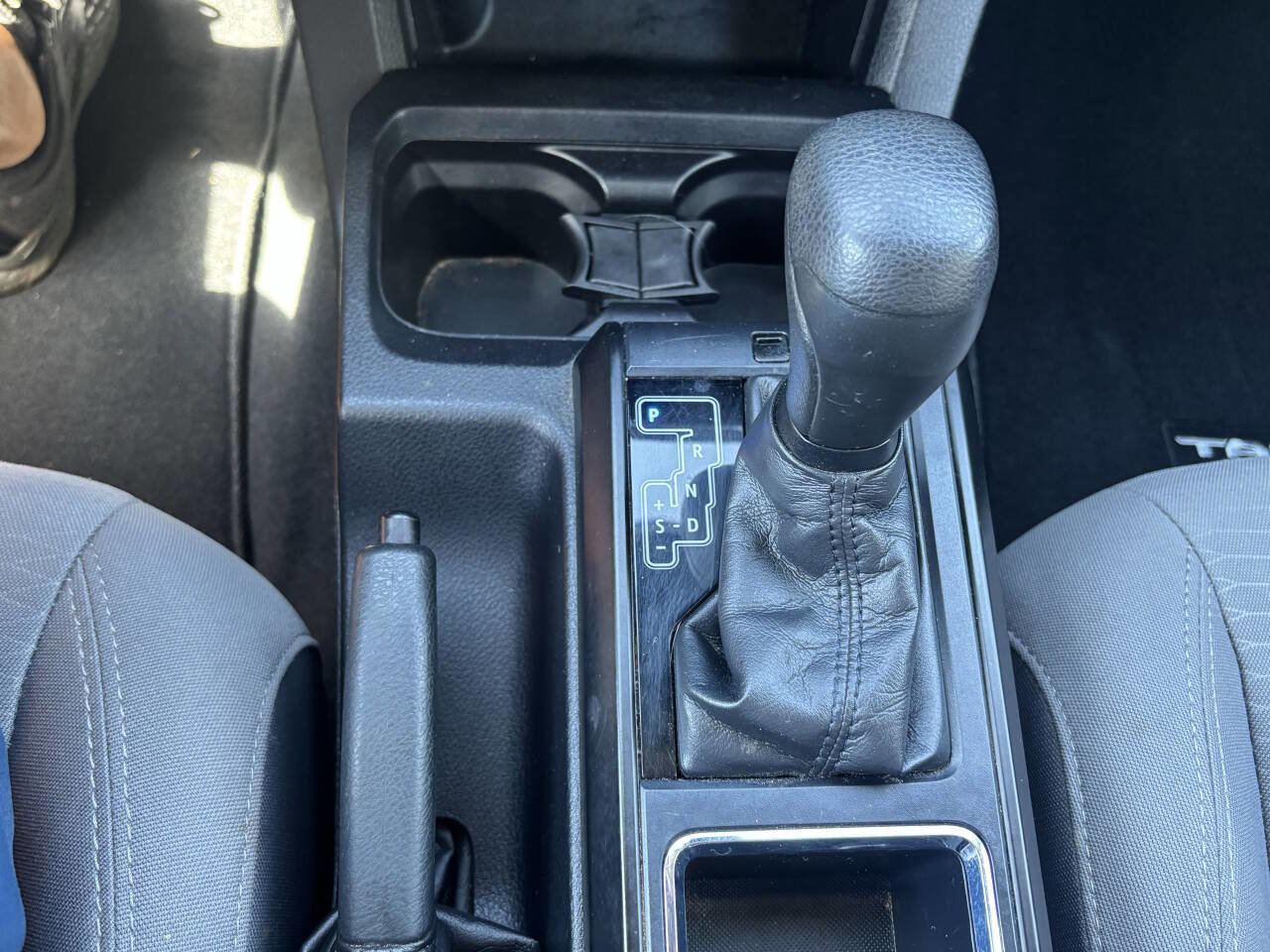 Used 2019 Toyota Tacoma SR image 19