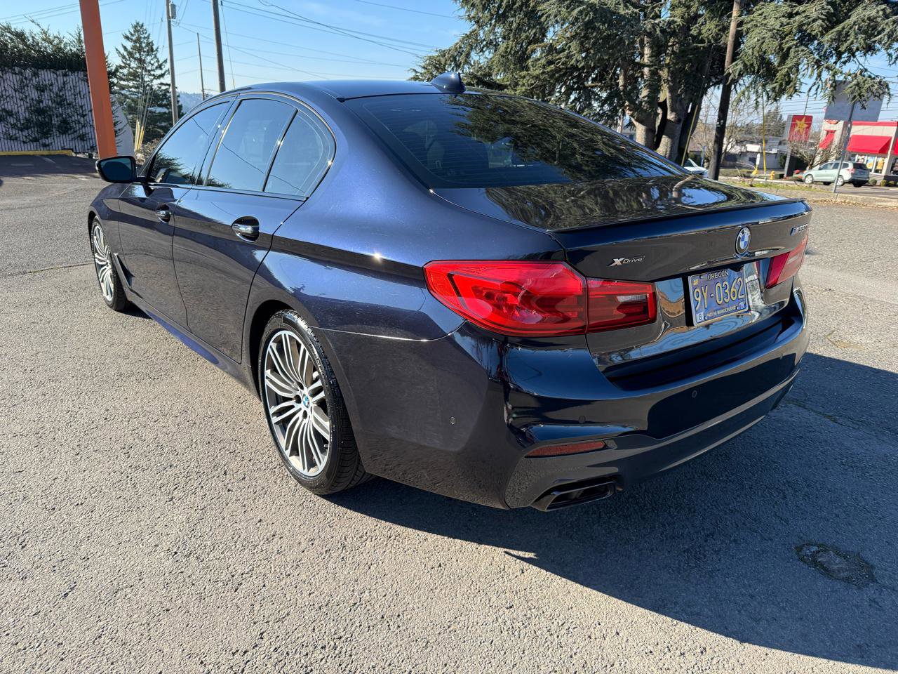 Used 2018 BMW M550i xDrive AWD/4WD image 3