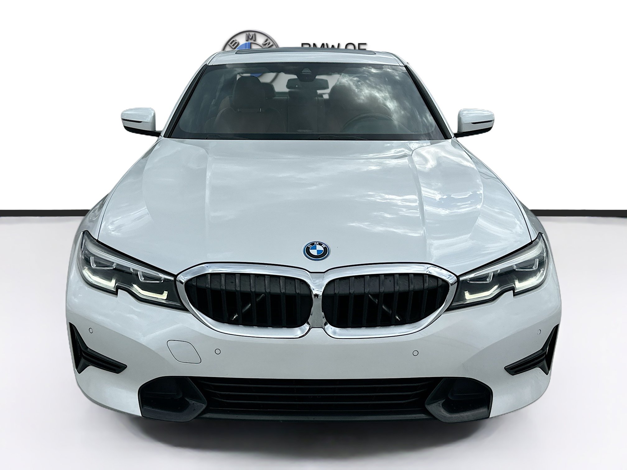 Used 2022 BMW 330e w/ Driving Assistance Package RWD image 2