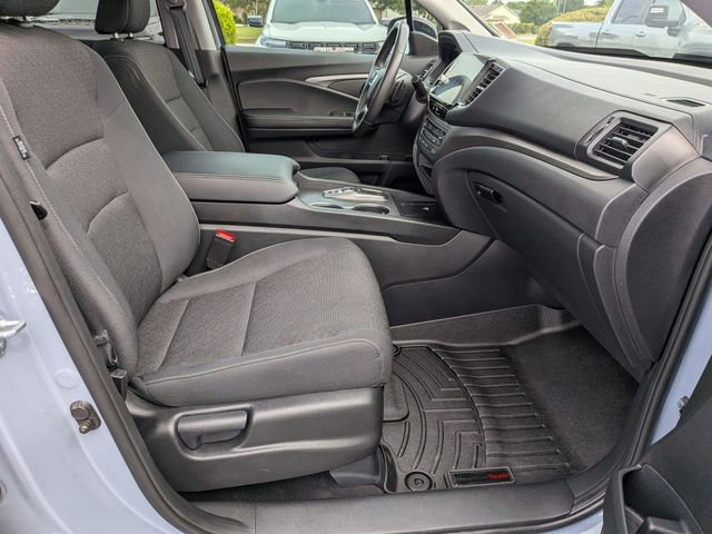 Used 2025 Honda Ridgeline Sport image 36