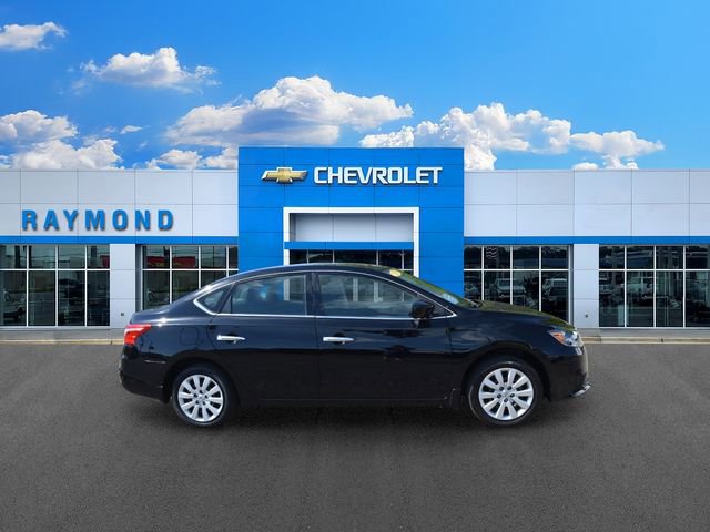 Used 2019 Nissan Sentra S FWD image 2