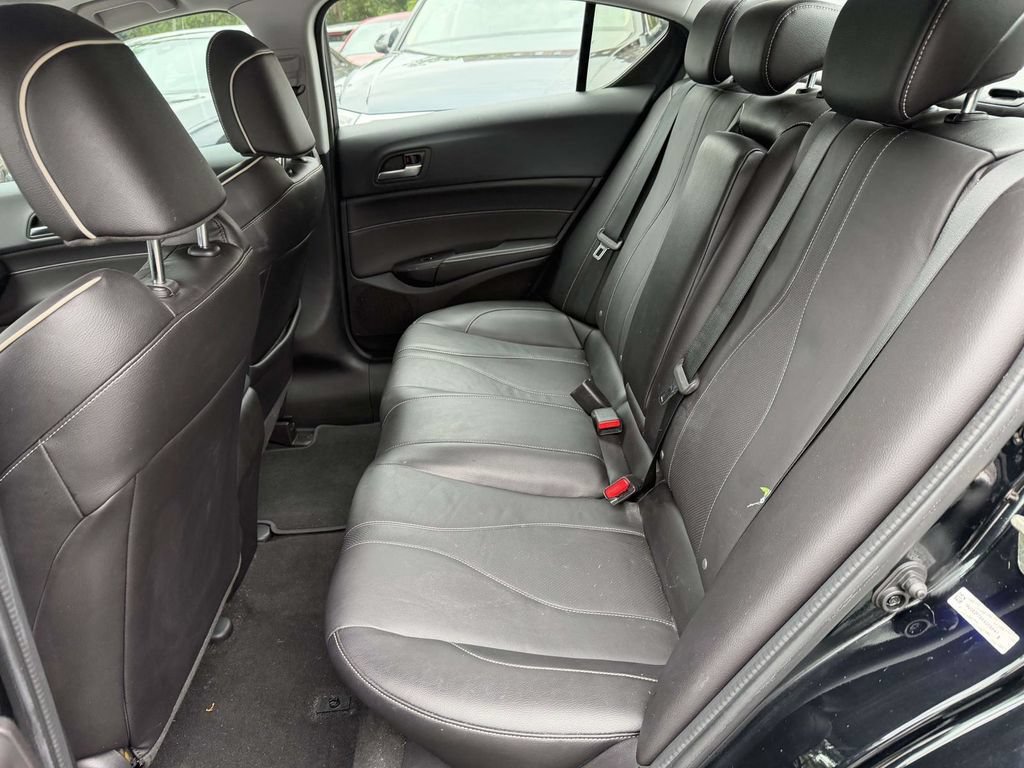 Used 2019 Acura ILX w/ Premium Package FWD image 17