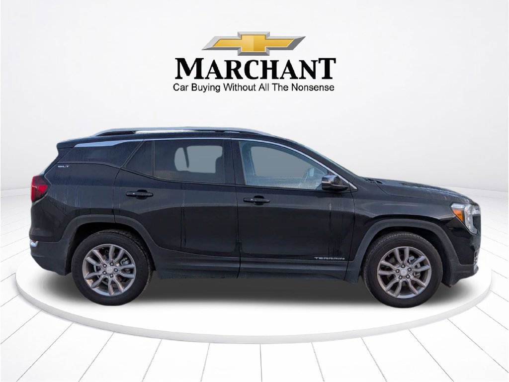 Used 2023 GMC Terrain SLT FWD image 3