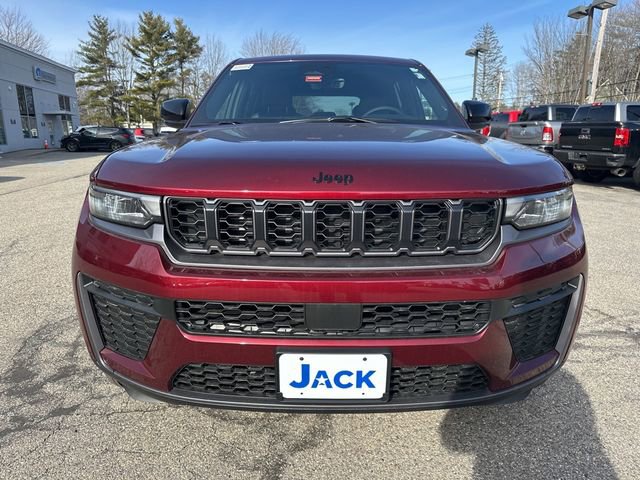 New 2026 Jeep Grand Cherokee Altitude AWD/4WD image 8