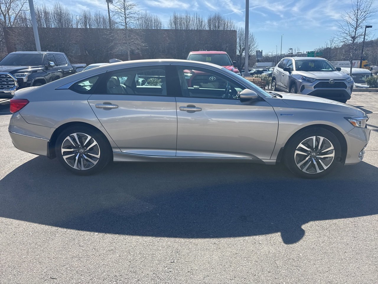 Used 2020 Honda Accord Touring image 3