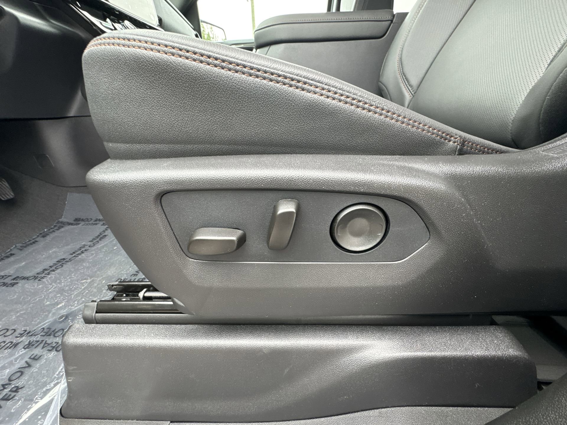 New 2026 GMC Sierra 1500 AT4 AWD/4WD image 14