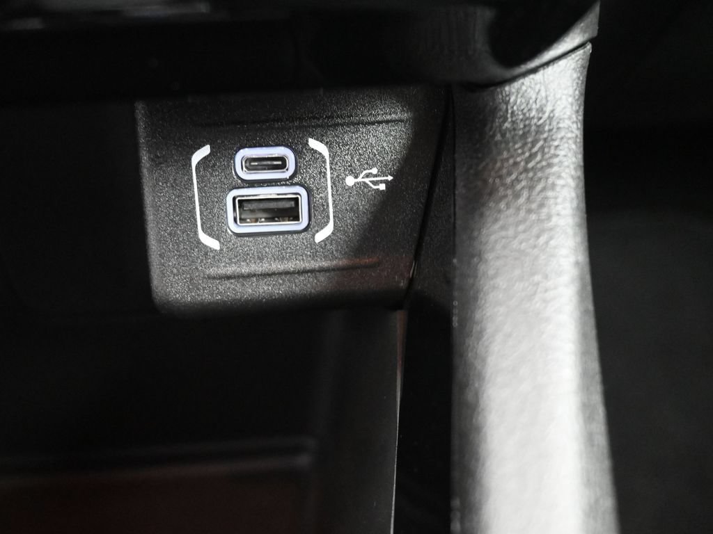 New 2026 Jeep Compass Latitude AWD/4WD image 31