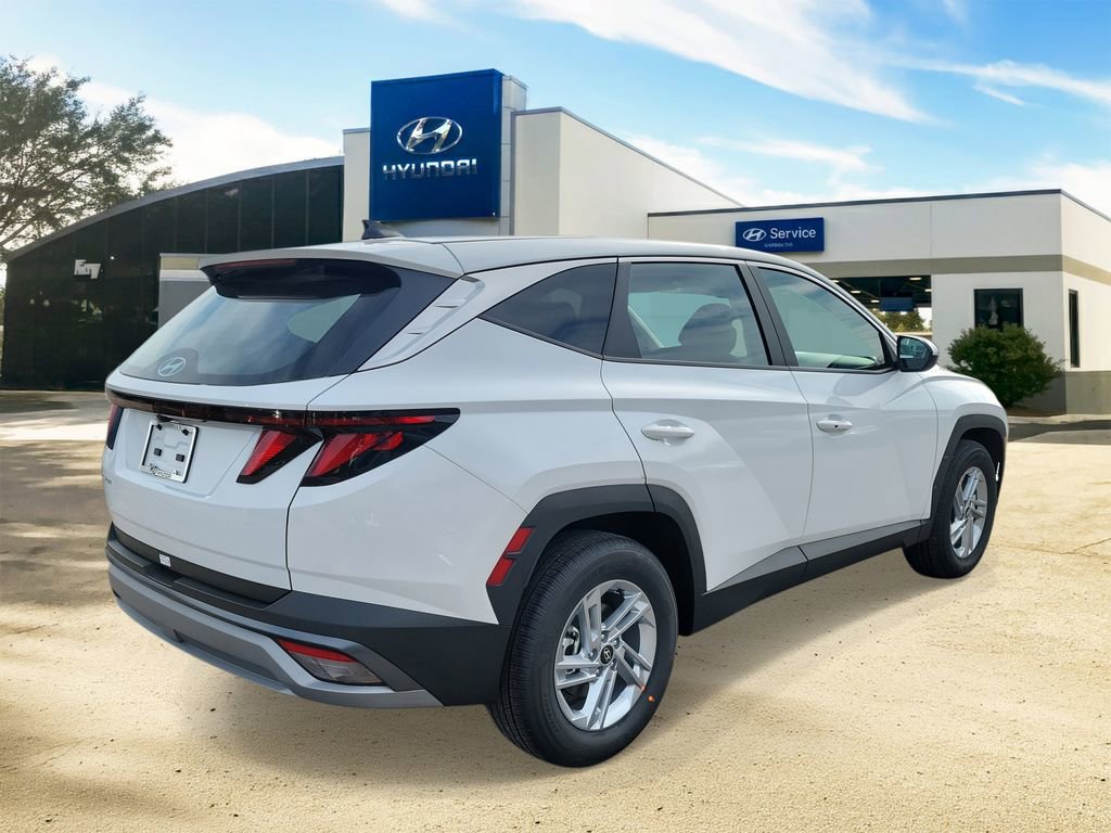 Used 2026 Hyundai Tucson SE image 4