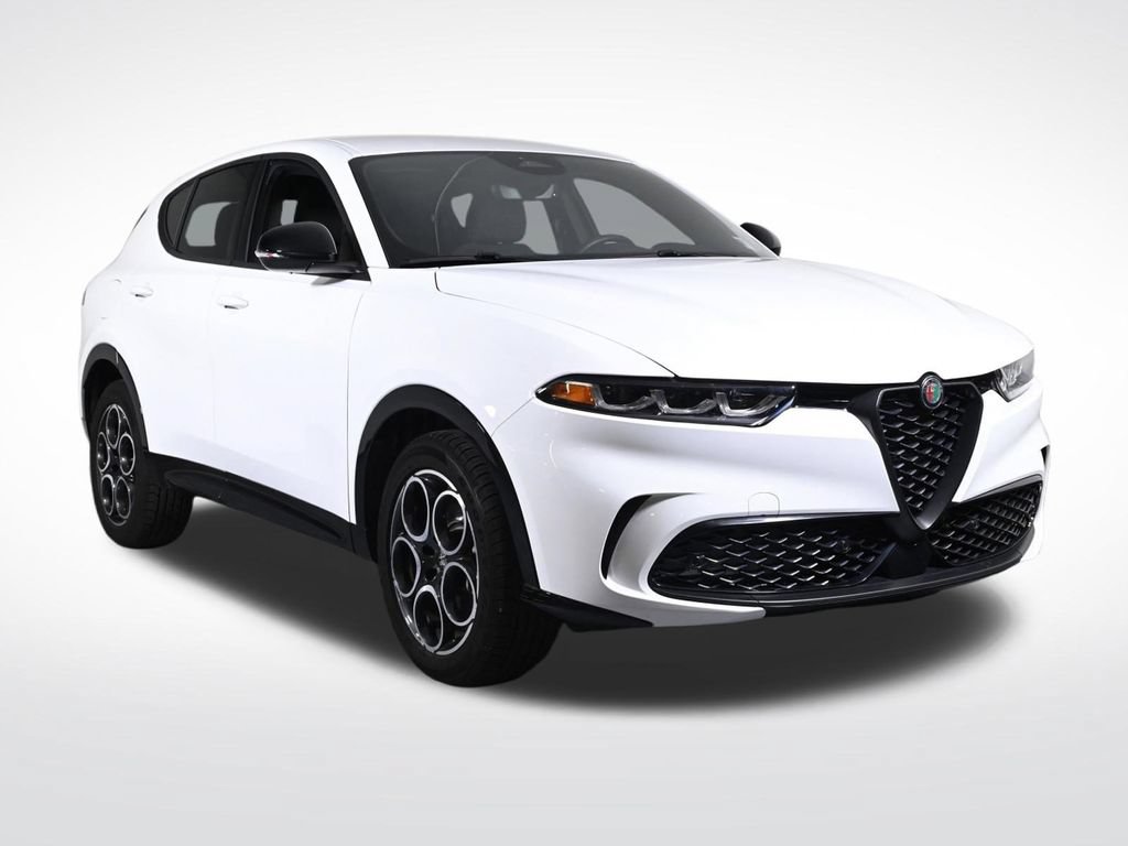 Used 2025 Alfa Romeo Tonale AWD/4WD image 7