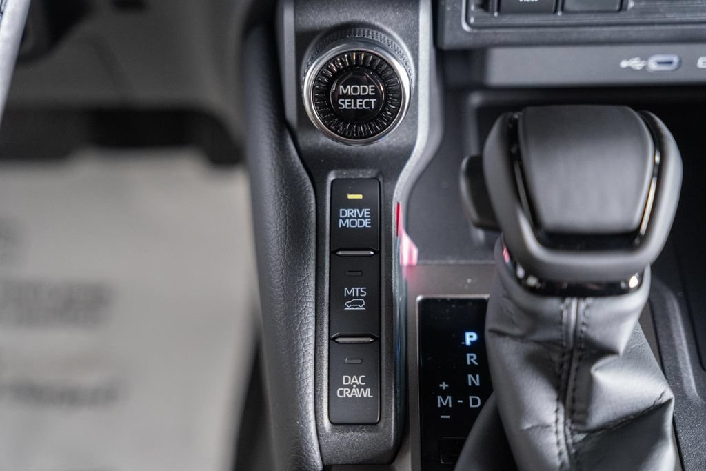 New 2027 Toyota Land Cruiser AWD/4WD image 30