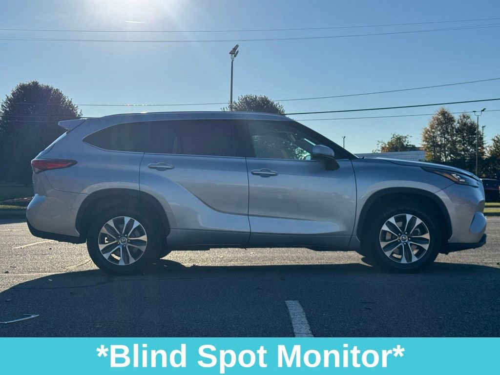 Used 2022 Toyota Highlander XLE image 10