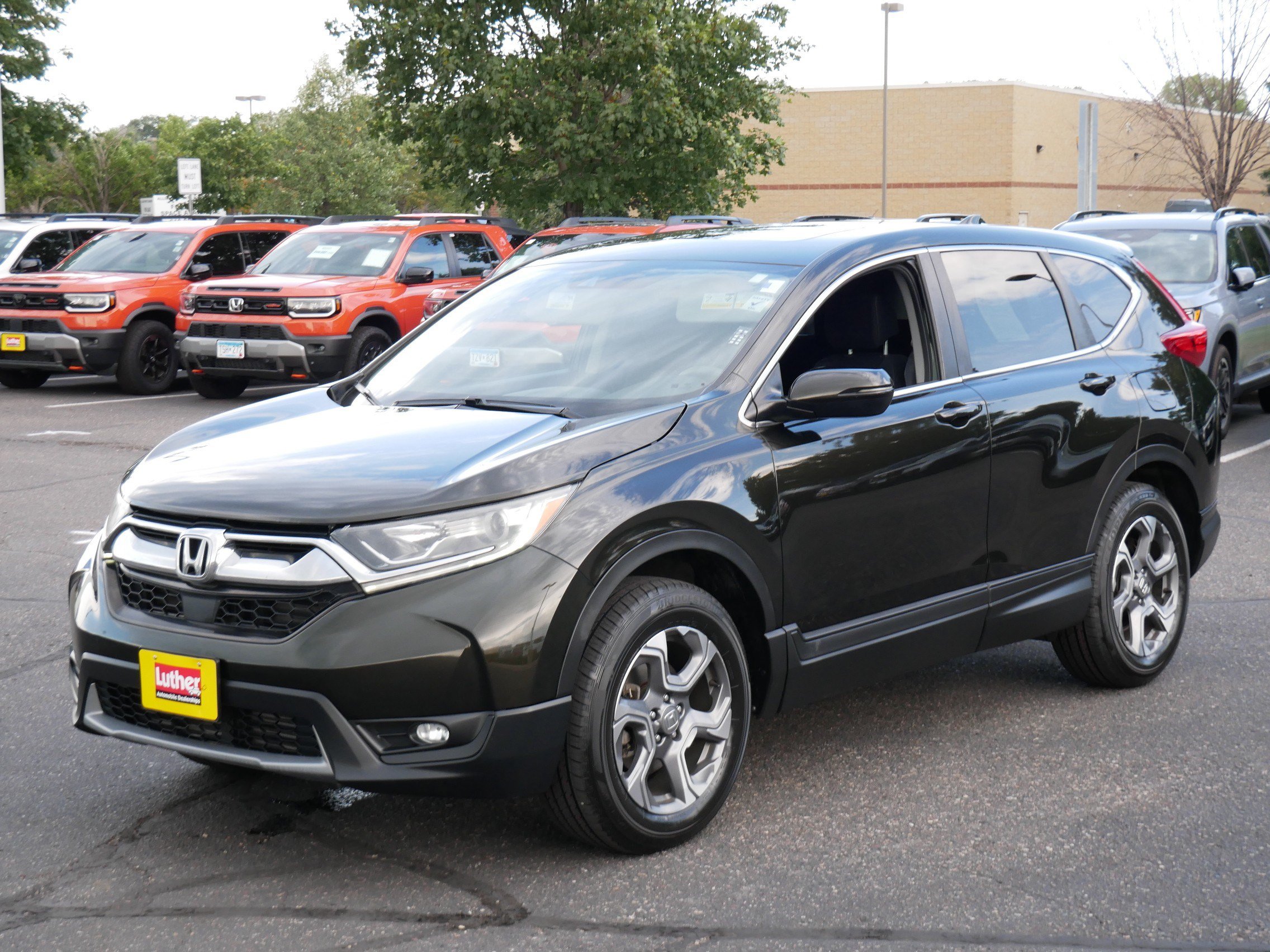 Used 2017 Honda CR-V EX image 3