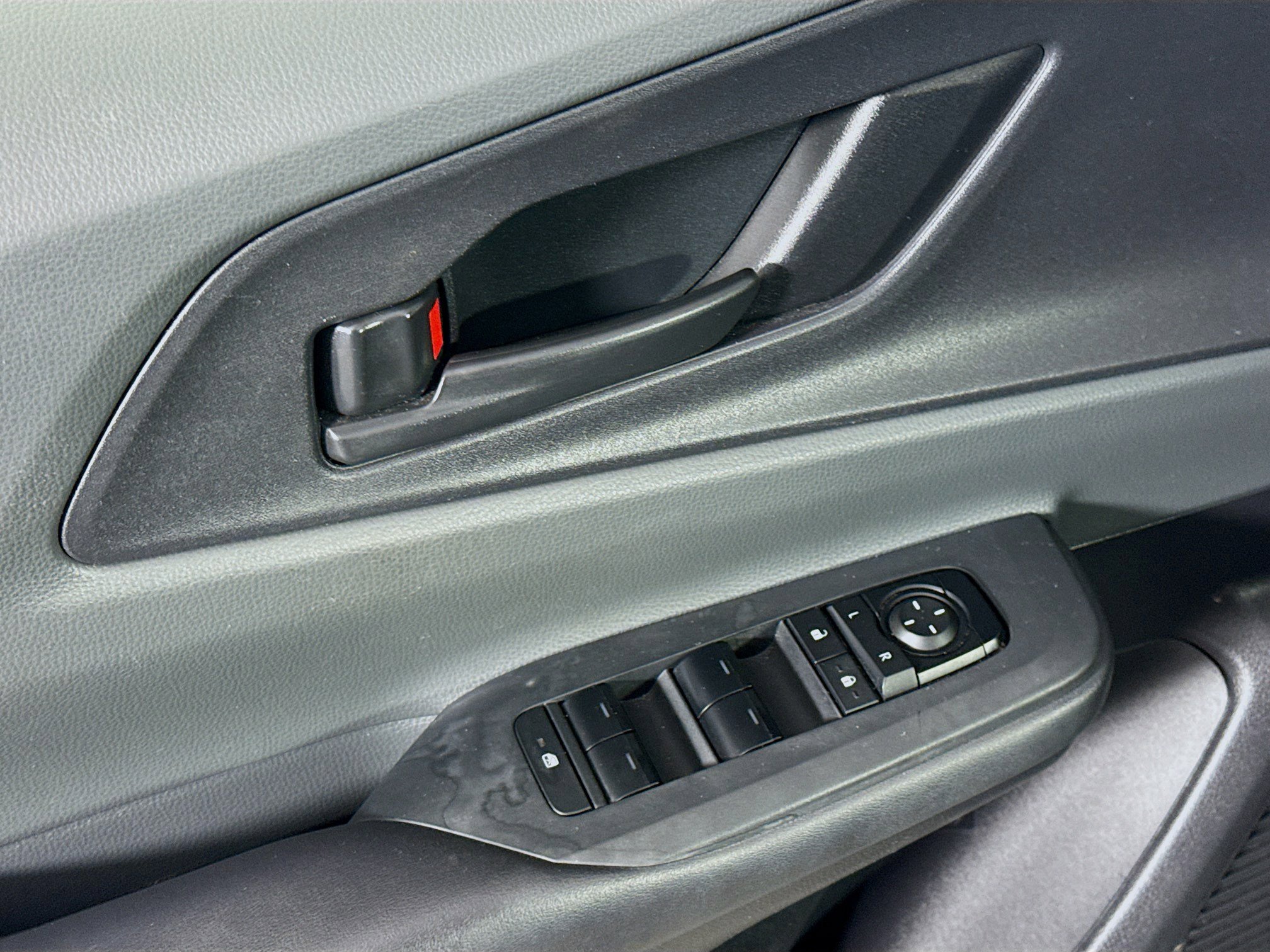 Used 2023 Toyota Prius LE image 24