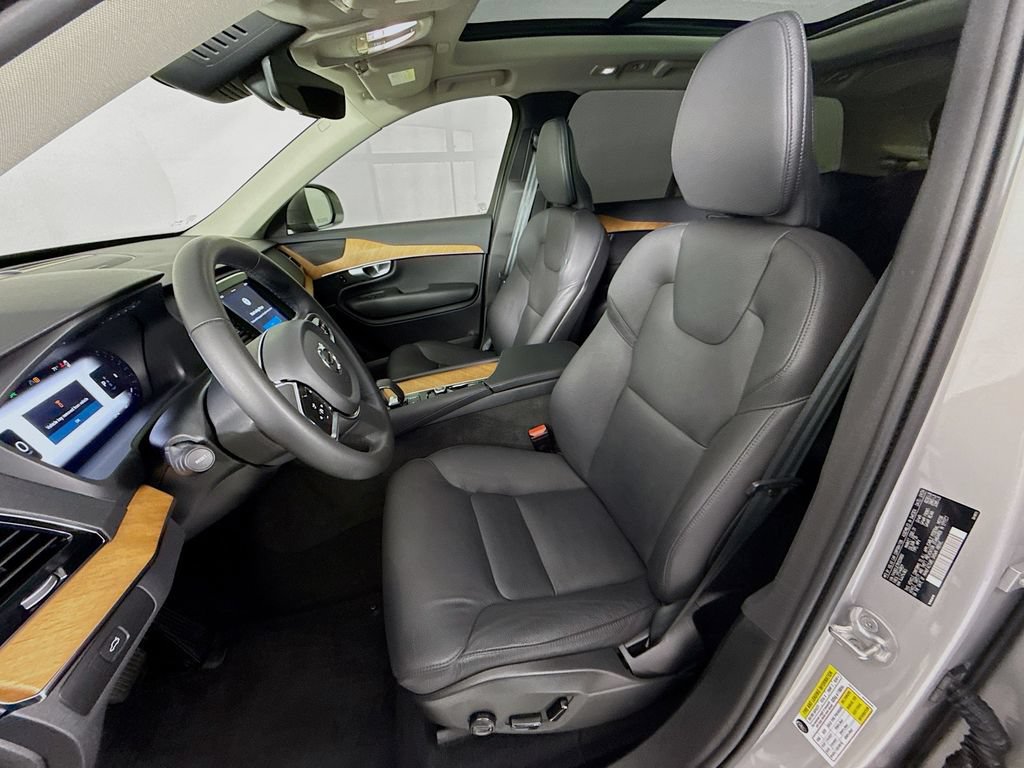 Used 2024 Volvo XC90 B6 Plus w/ Protection Package AWD/4WD image 5