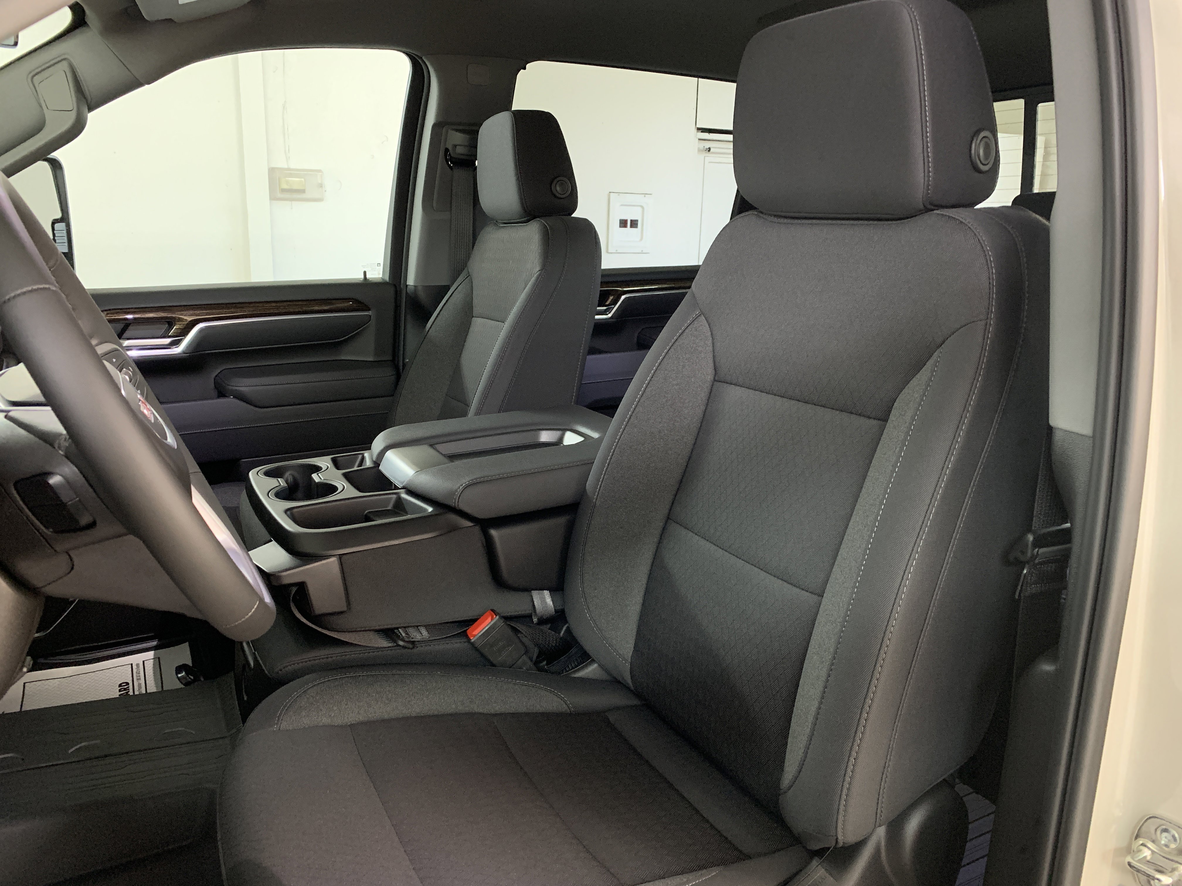 New 2026 GMC Sierra 2500 SLE image 16