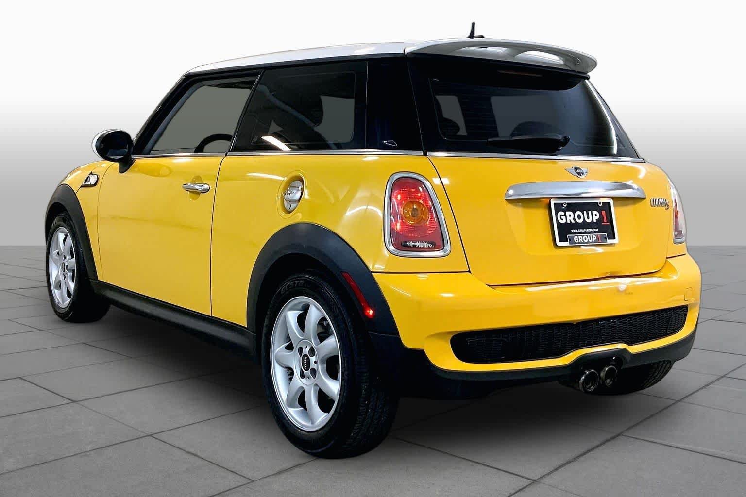 Used 2008 MINI Cooper S FWD image 11