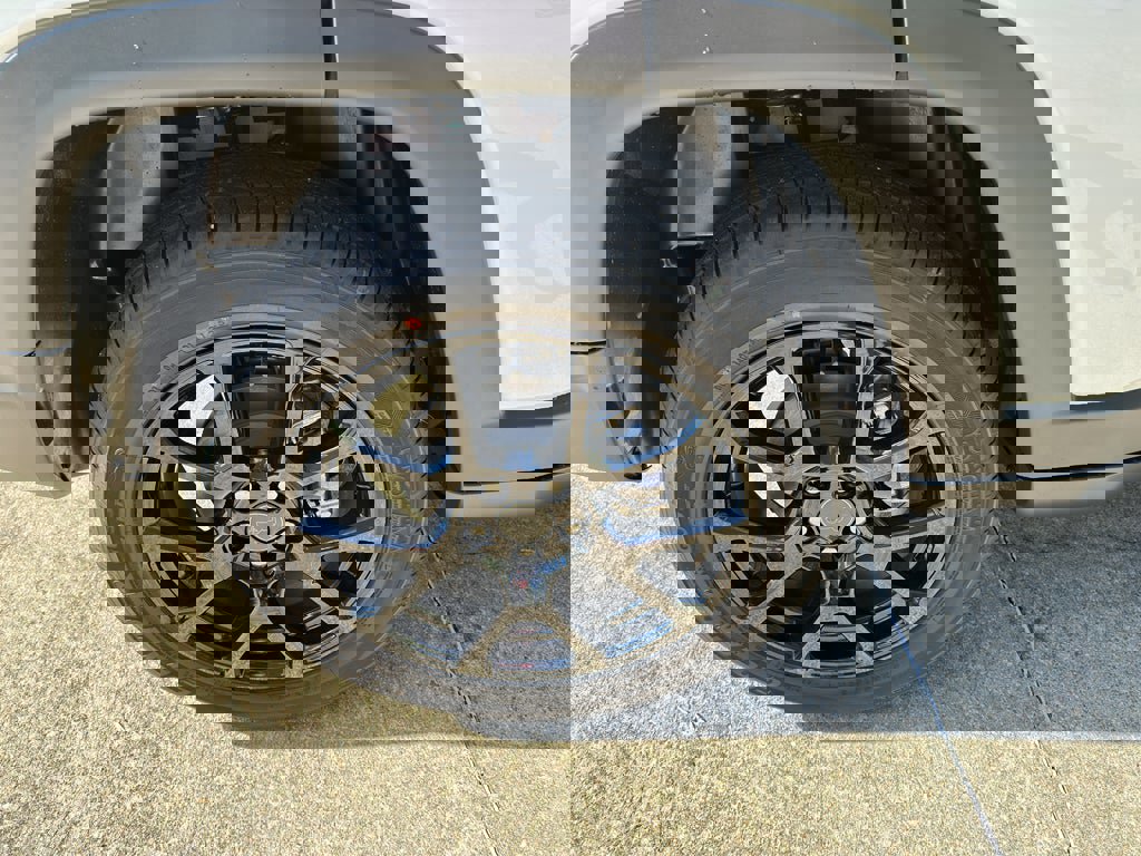 New 2026 Jeep Compass Latitude image 9