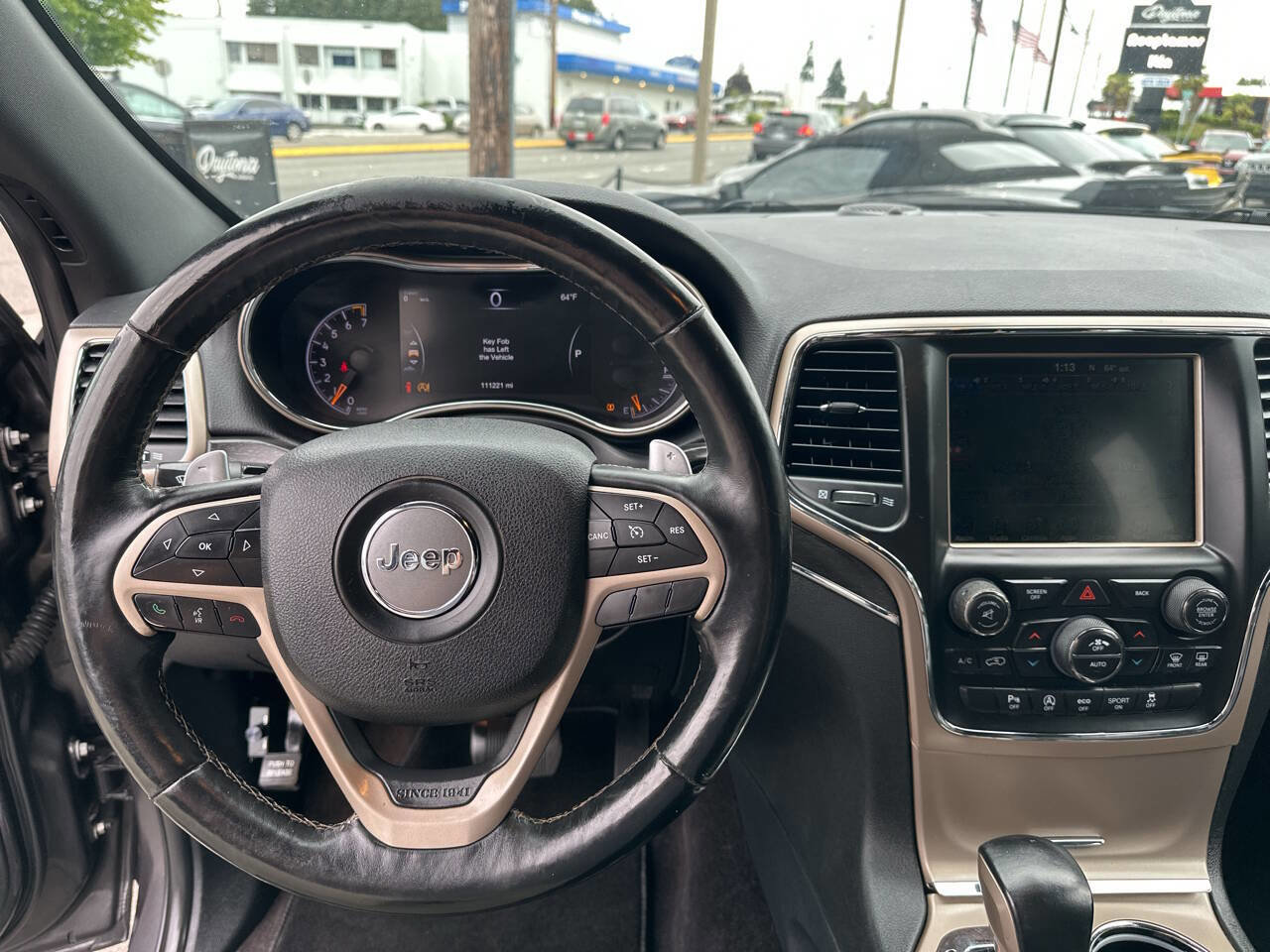 Used 2017 Jeep Grand Cherokee Limited w/ Luxury Group II image 27