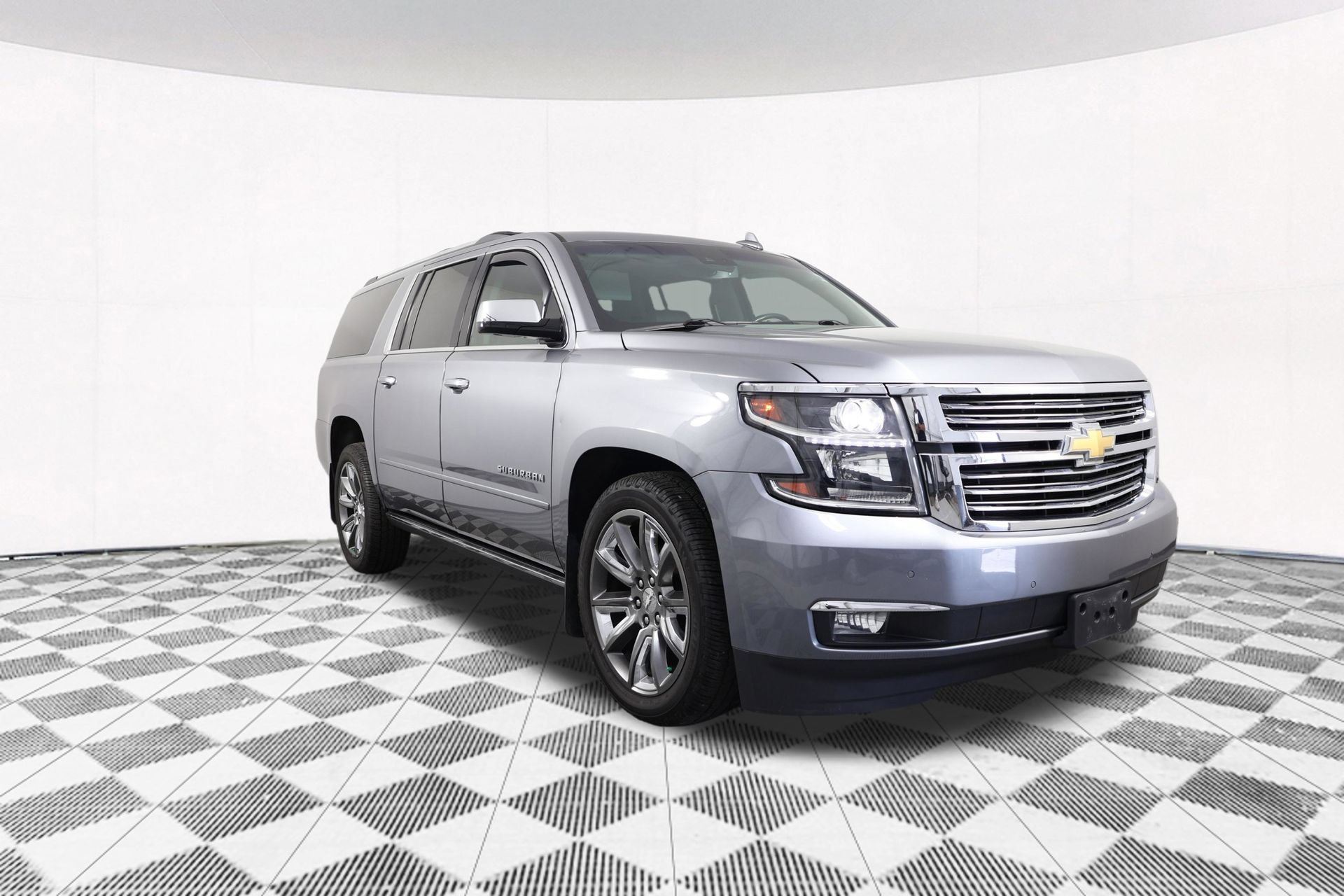 Used 2018 Chevrolet Suburban Premier AWD/4WD image 49