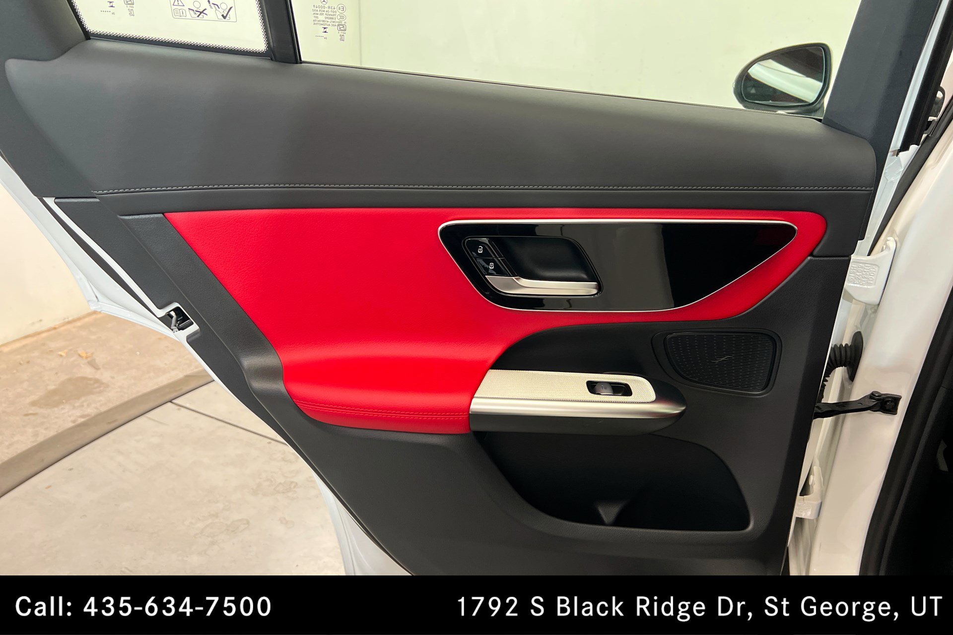 Certified 2025 Mercedes-Benz GLC 43 AMG 4MATIC image 18