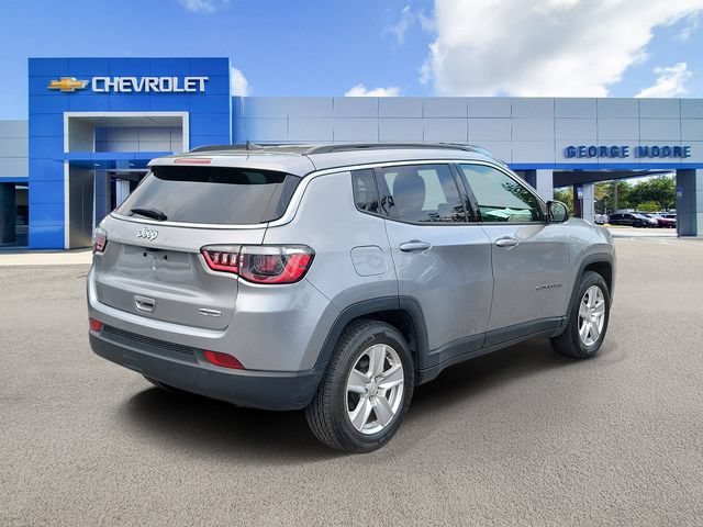 Used 2022 Jeep Compass Latitude FWD image 4