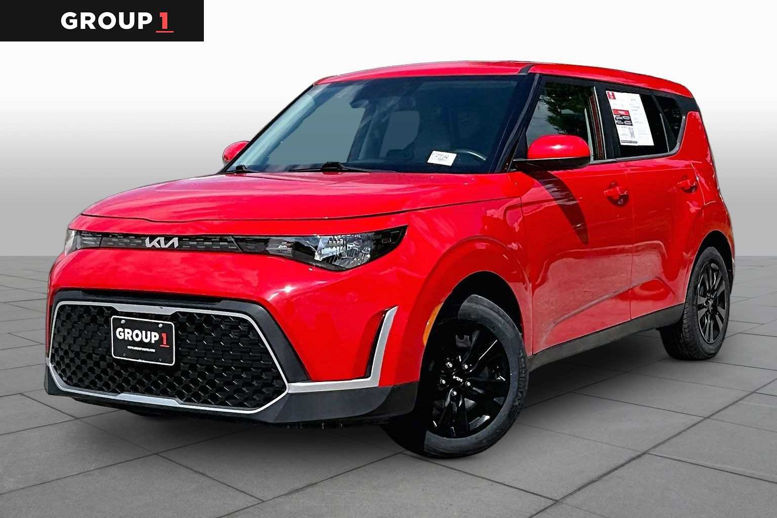 Used 2023 Kia Soul LX FWD image 1