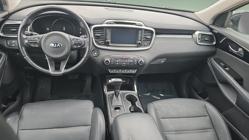 Used 2017 Kia Sorento SX FWD image 12