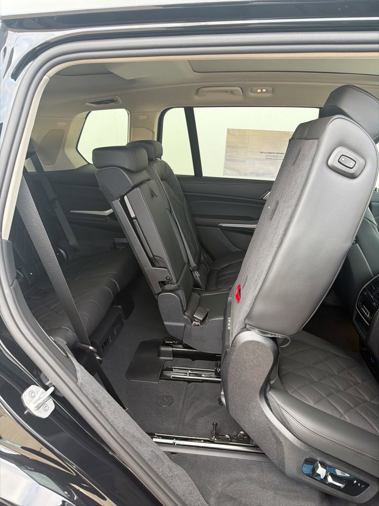 New 2026 BMW X7 xDrive40i w/ Premium Package image 19