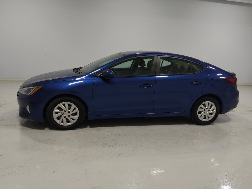 Used 2019 Hyundai Elantra SE FWD image 2