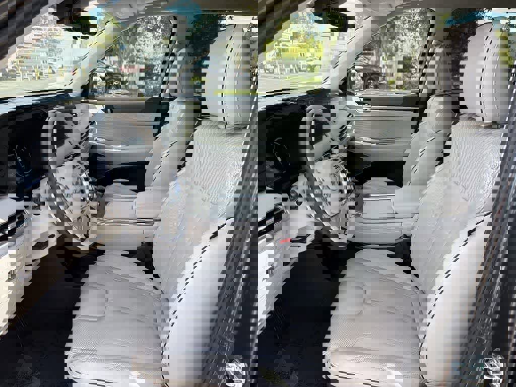 Used 2024 Hyundai Palisade Calligraphy image 26