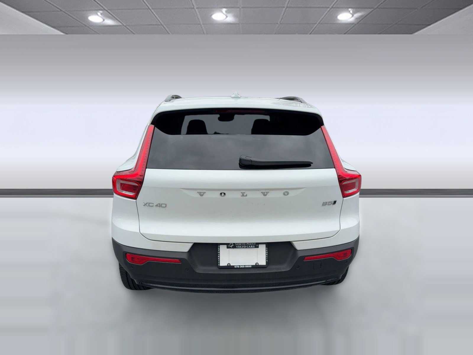 New 2026 Volvo XC40 B5 Plus w/ Climate Package image 10