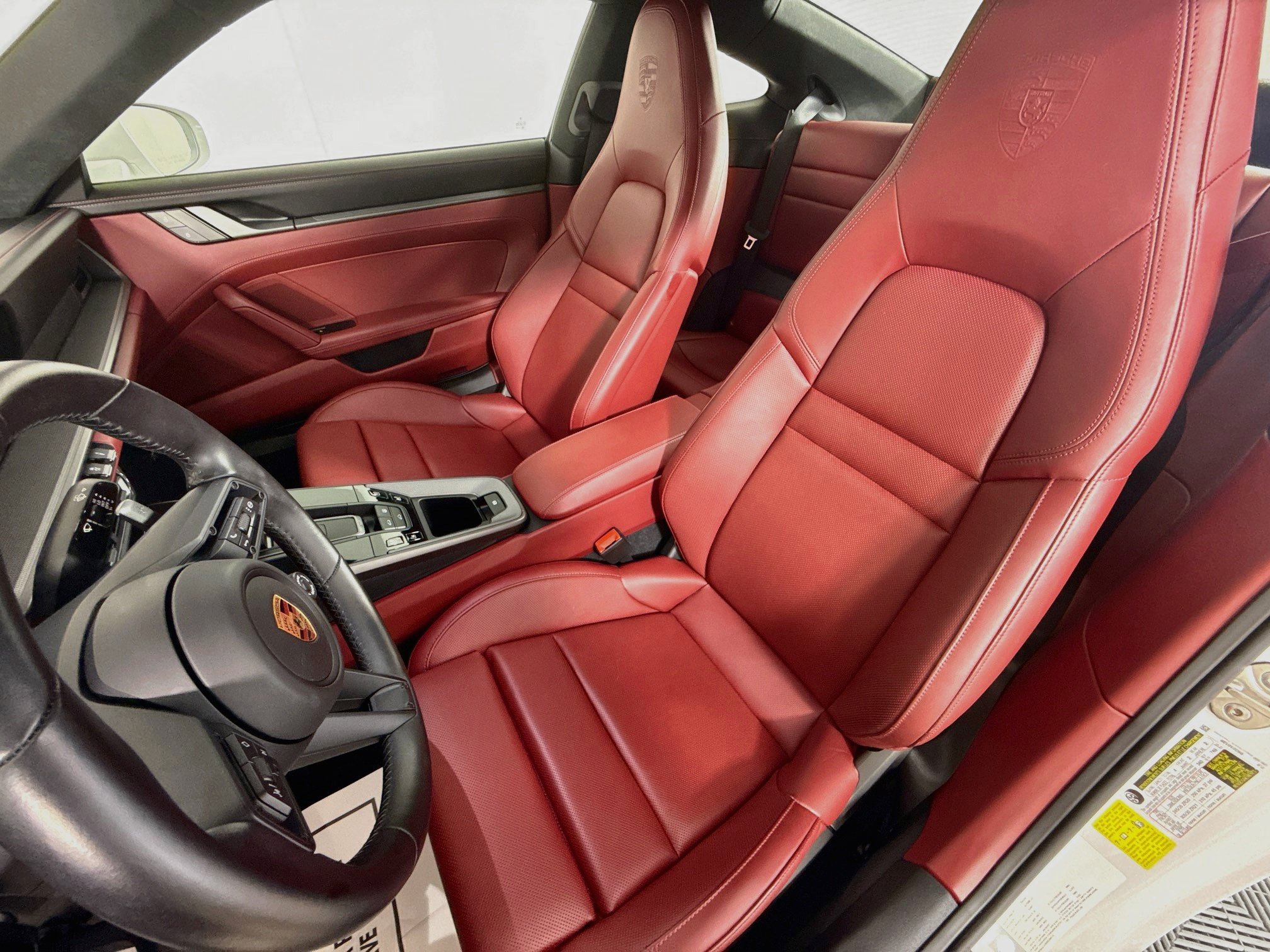 Used 2024 Porsche 911 Carrera 4 w/ Sport Package AWD/4WD image 5