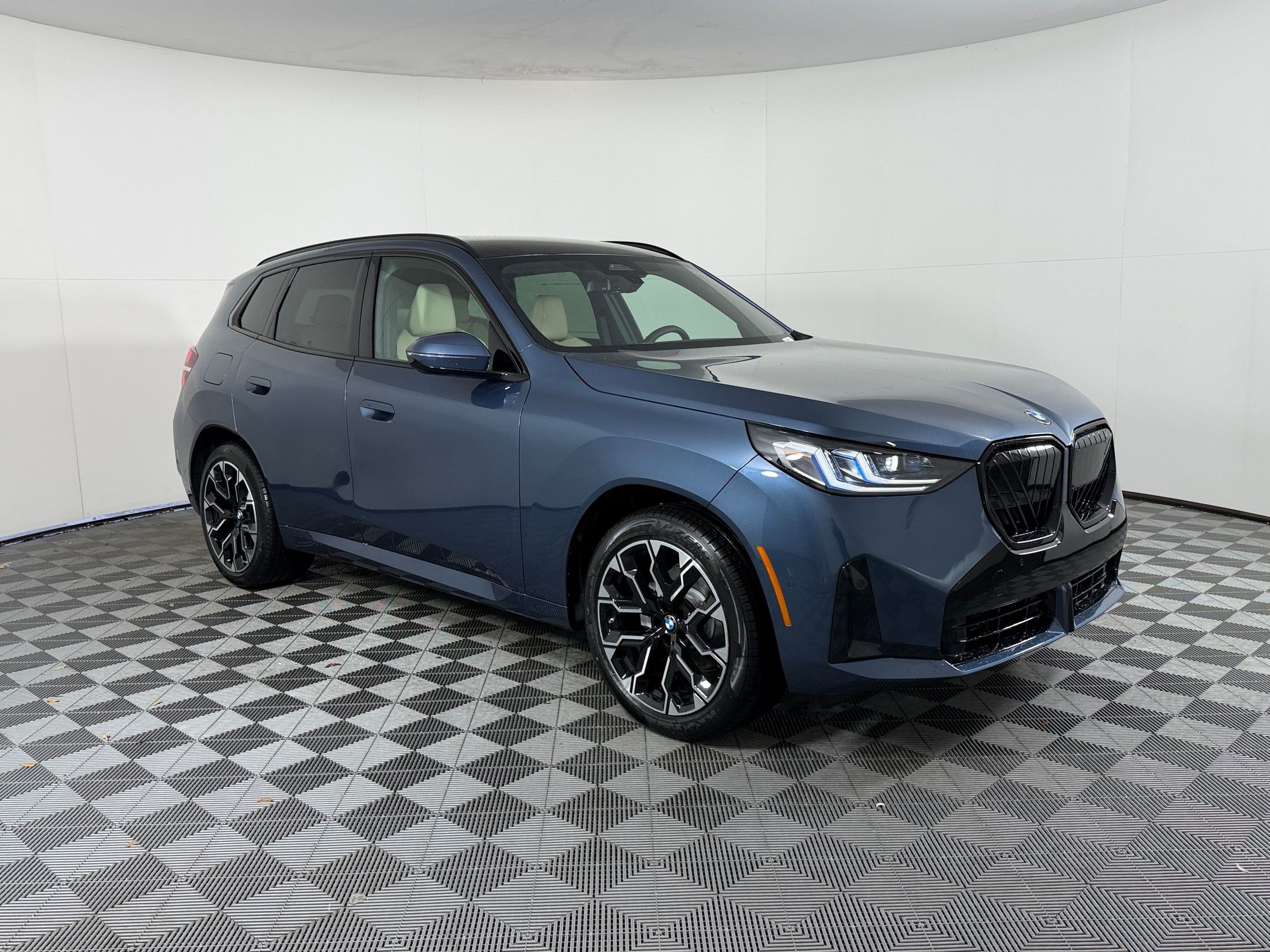 Used 2026 BMW X3 xDrive30i w/ M Sport Package AWD/4WD image 7