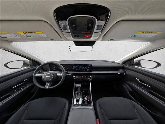 Used 2025 Hyundai Tucson SEL FWD image 17