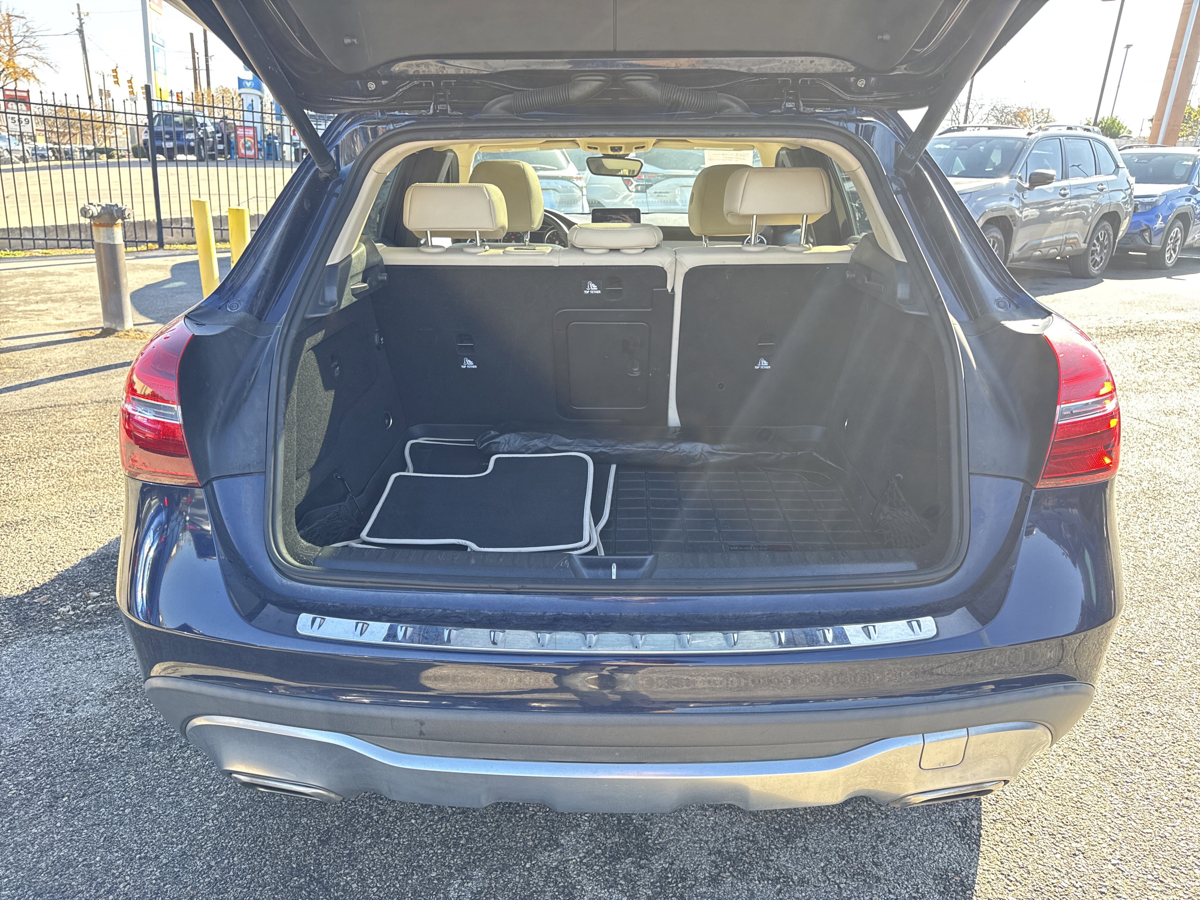 Used 2018 Mercedes-Benz GLA 250 image 30