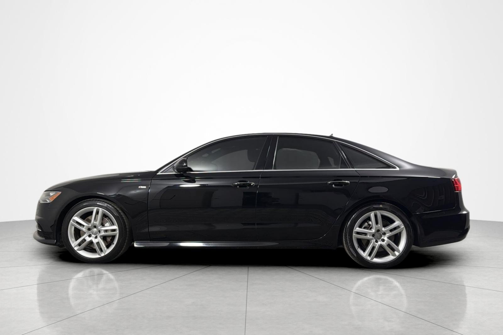 Used 2016 Audi A6 2.0T Premium Plus w/ Premium Plus Package AWD/4WD image 2